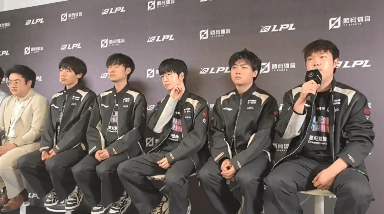 The biggest loser in the LPL was born, Bin did not recognize the champion, turned on the hard-mouthed mode, and was slapped in the face by the AL manager