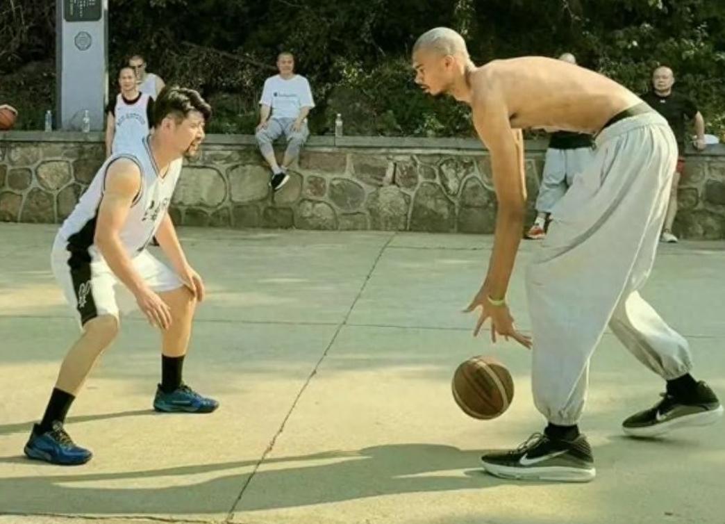 Wembanyama was awarded a section of Shaolin! Practice and don't forget your old job: playing basketball shirtless with Spurs fans