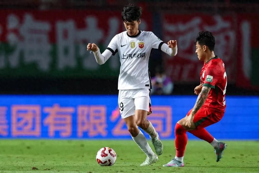 The young forces of the harbor are gradually showing their edge, and the Shanghai derby needs to improve its defense
